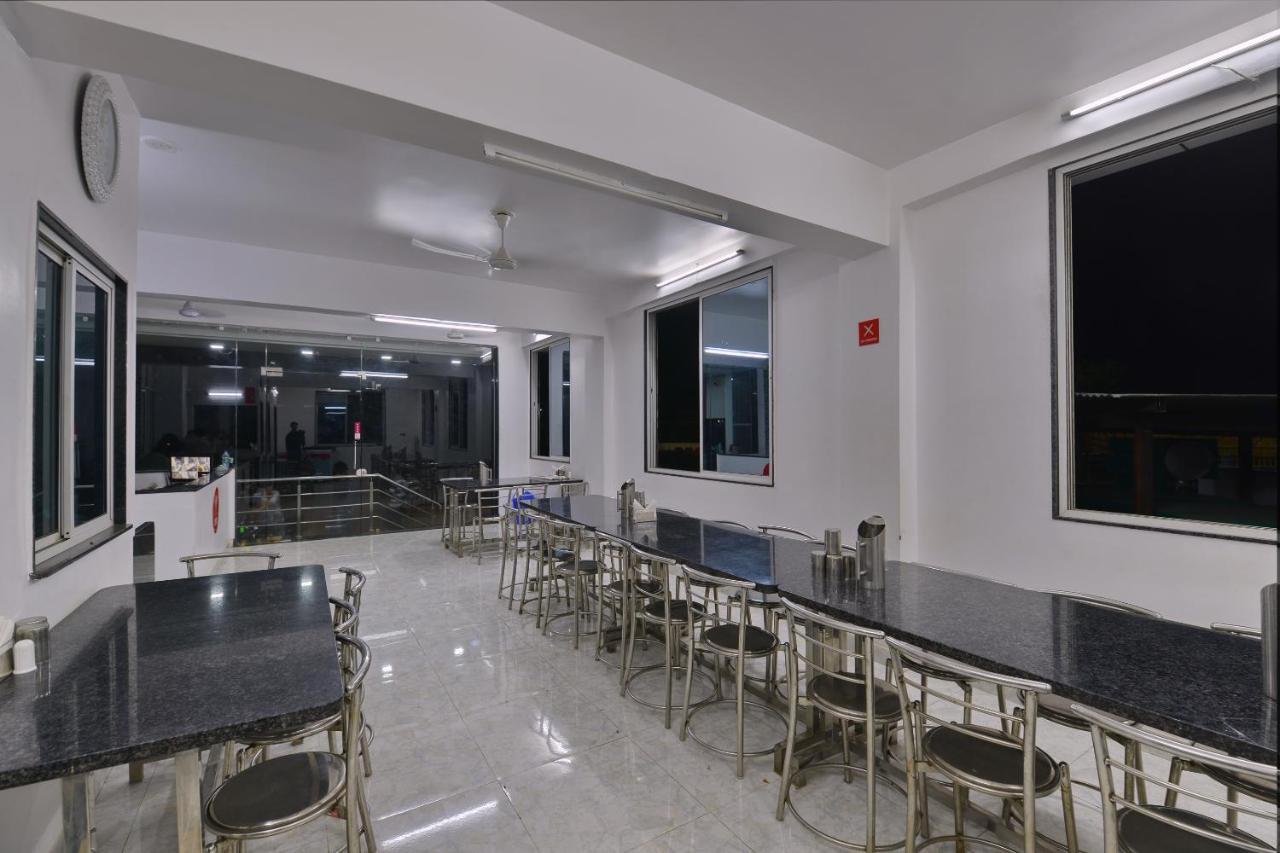 Oyo 175 Hotel Felicity Catmandu Exterior foto